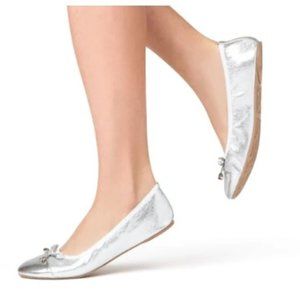 NWT Talaria Flats - Silver - Size 8